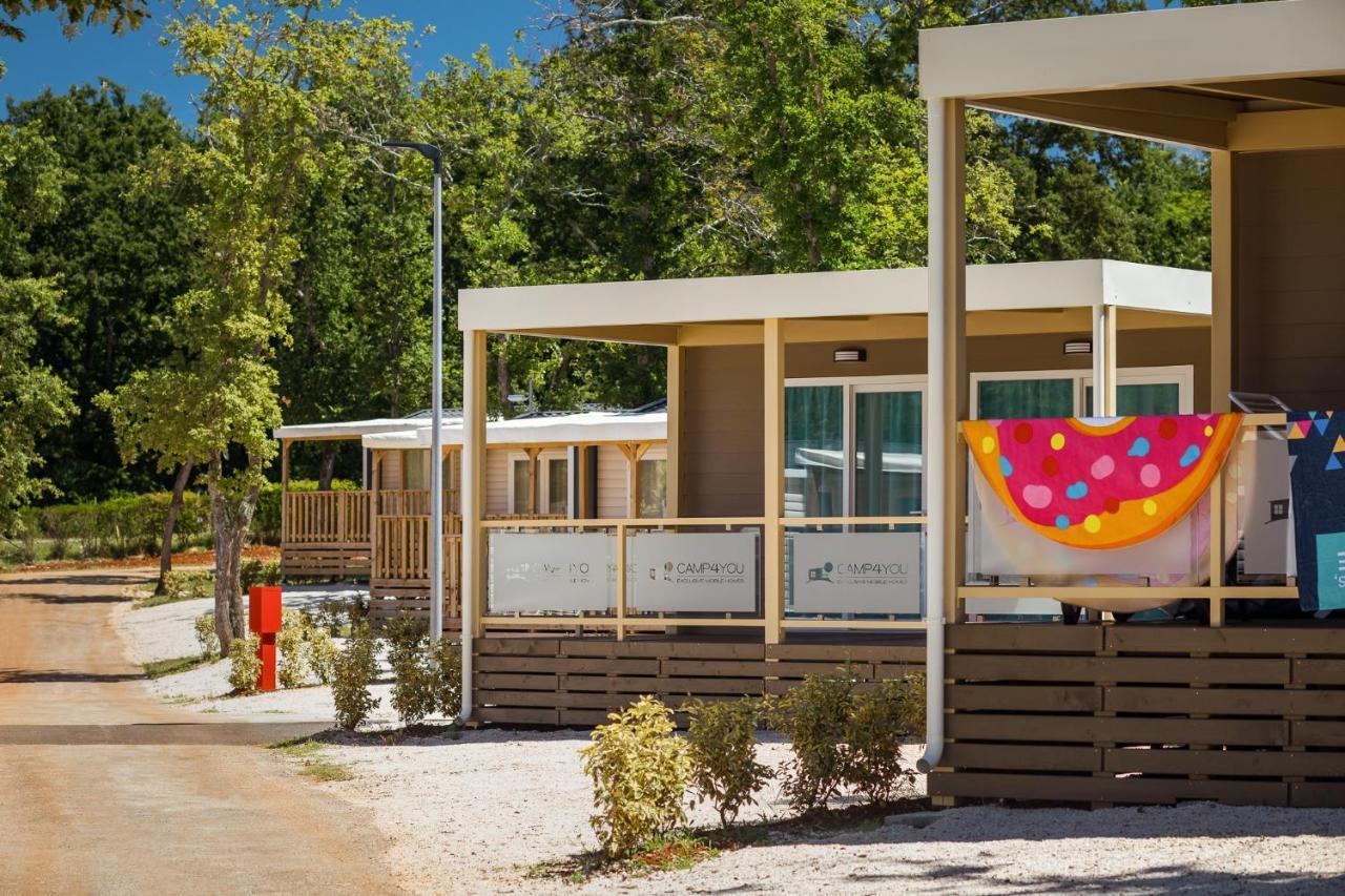 Mobile Homes Premium Relax Park Umag By Camp4You Каригадор Екстериор снимка